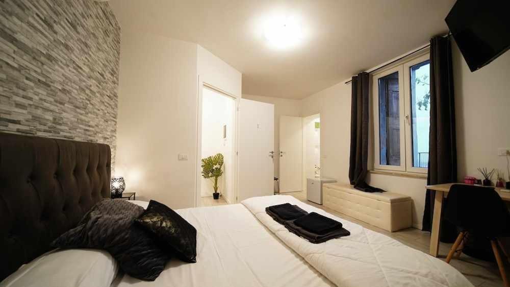 Langolo Di Laura Borgo Roma Destiny Home 3 Verona Bilik gambar